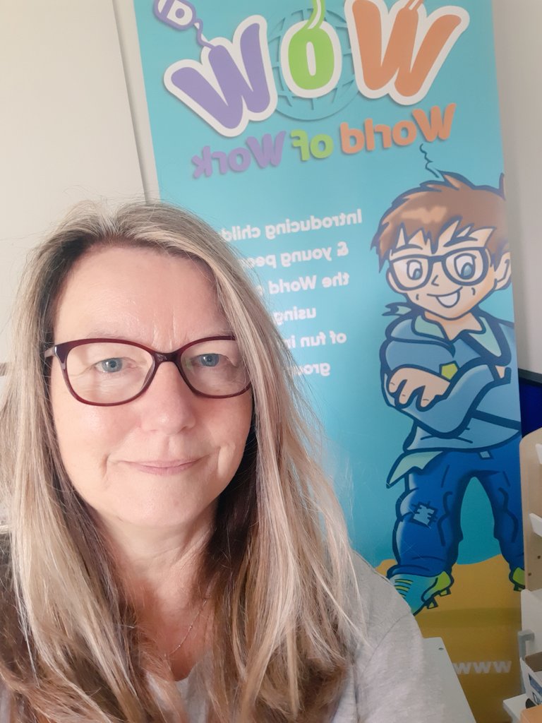 Loving being online with <a href="/beingbrilliant/">Dr Andy Cope</a> <a href="/nationaledshow/">The National Education Show</a> #NES2021 #positivity