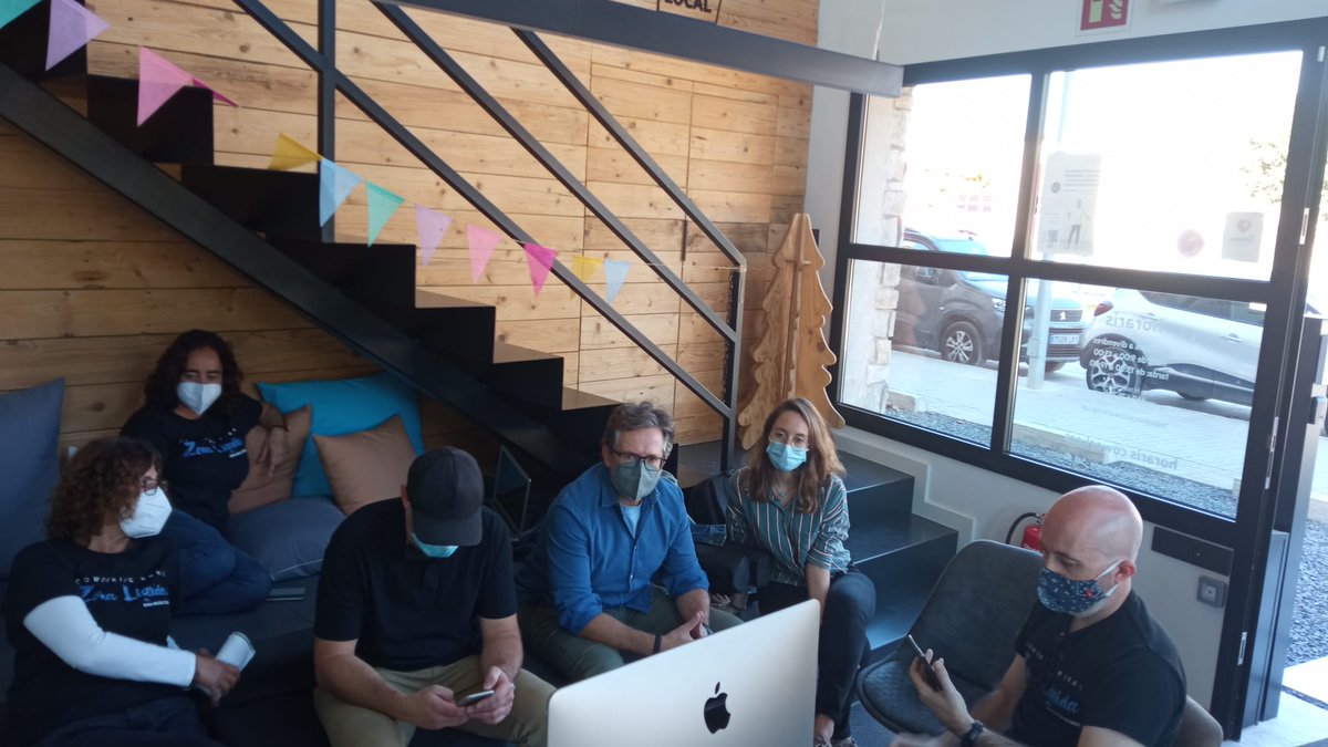 Ahir a la jornada sobre #coworking #rural acompanyant a la nostra companya Pilar a l'espai <a href="/localcoworking/">LOCAL Coworking</a>  de Guissona.