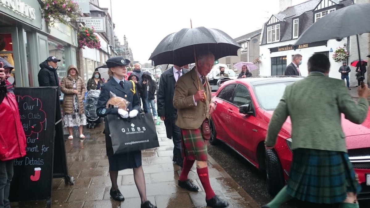Earlier this week, CWO McIntosh accompanied the Lord Lieutenant of Aberdeenshire, during the visit of His Royal Highness The Duke of Rothesay to Inverurie in Aberdeenshire.
@SNIRAFACMedia 
@arc_sni 
<a href="/aircadets/">RAF Air Cadets</a> 
<a href="/hrfca/">Highland Reserve Forces' and Cadets' Association</a> 
<a href="/ComdtAC/">Commandant RAF Air Cadets</a>