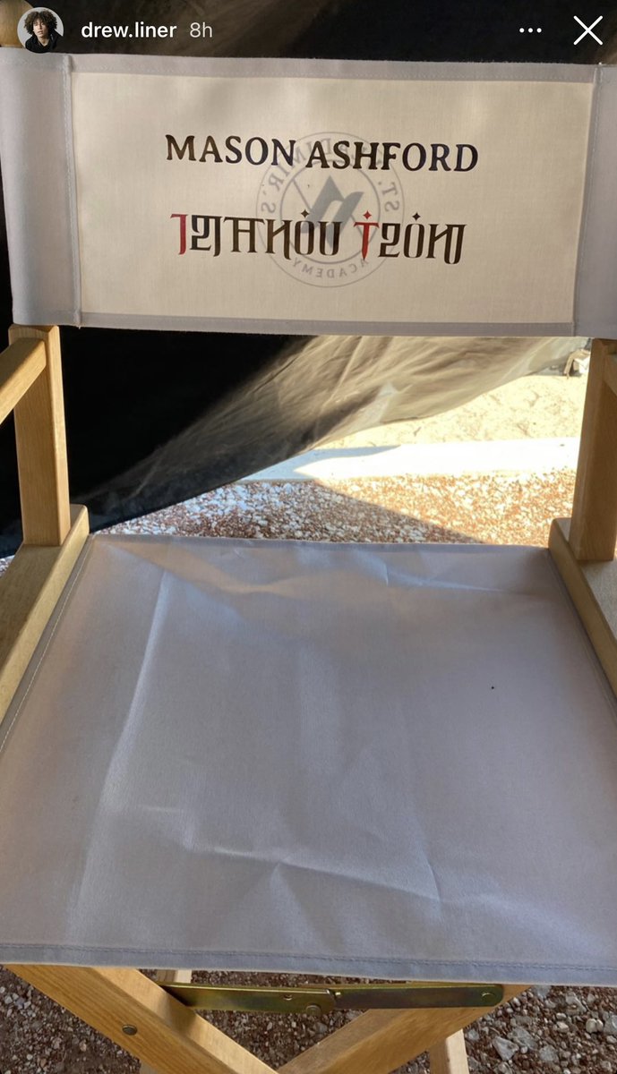 VampASource's tweet image. More BTS photos! Mia, Meredith, Mason, Rose and Dimitri! Via instagram stories/post of @sisistringer @LinerDrew @MiaMBruce #VampireAcademy