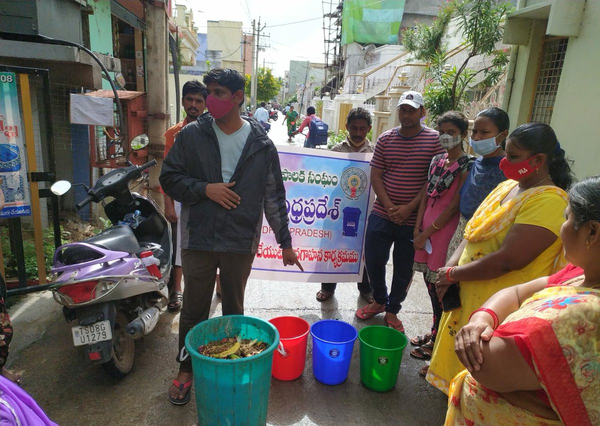 MahindraLtd's tweet photo. Participation of #MWTESL in #CLAP ( Clea Andhra Pradesh) program organised by #PidugurallaMunicipality , Guntur (dt) , Andhra Pradesh
#SourceSegregation
@swachhandhra1 https://t.co/NPvfxHfdIy