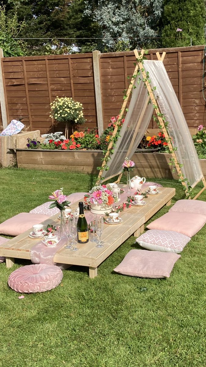 owler_night's tweet photo. ❤️ #nightowlersleepovers #outdoor #luxe #luxepicnic #teepee #bridalshower #HEN #prom #sweet16 #celebrate https://t.co/cT0OBgwAXX
