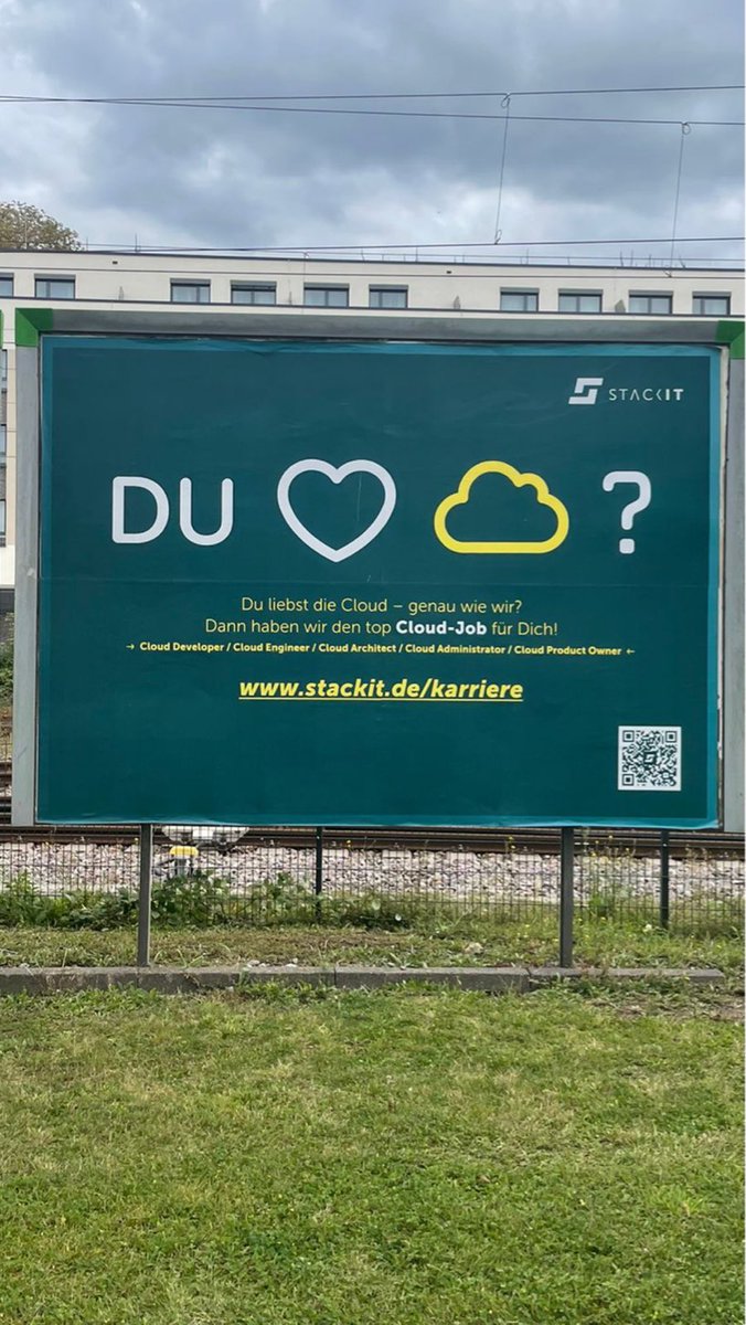 CallmeDennis tweet media