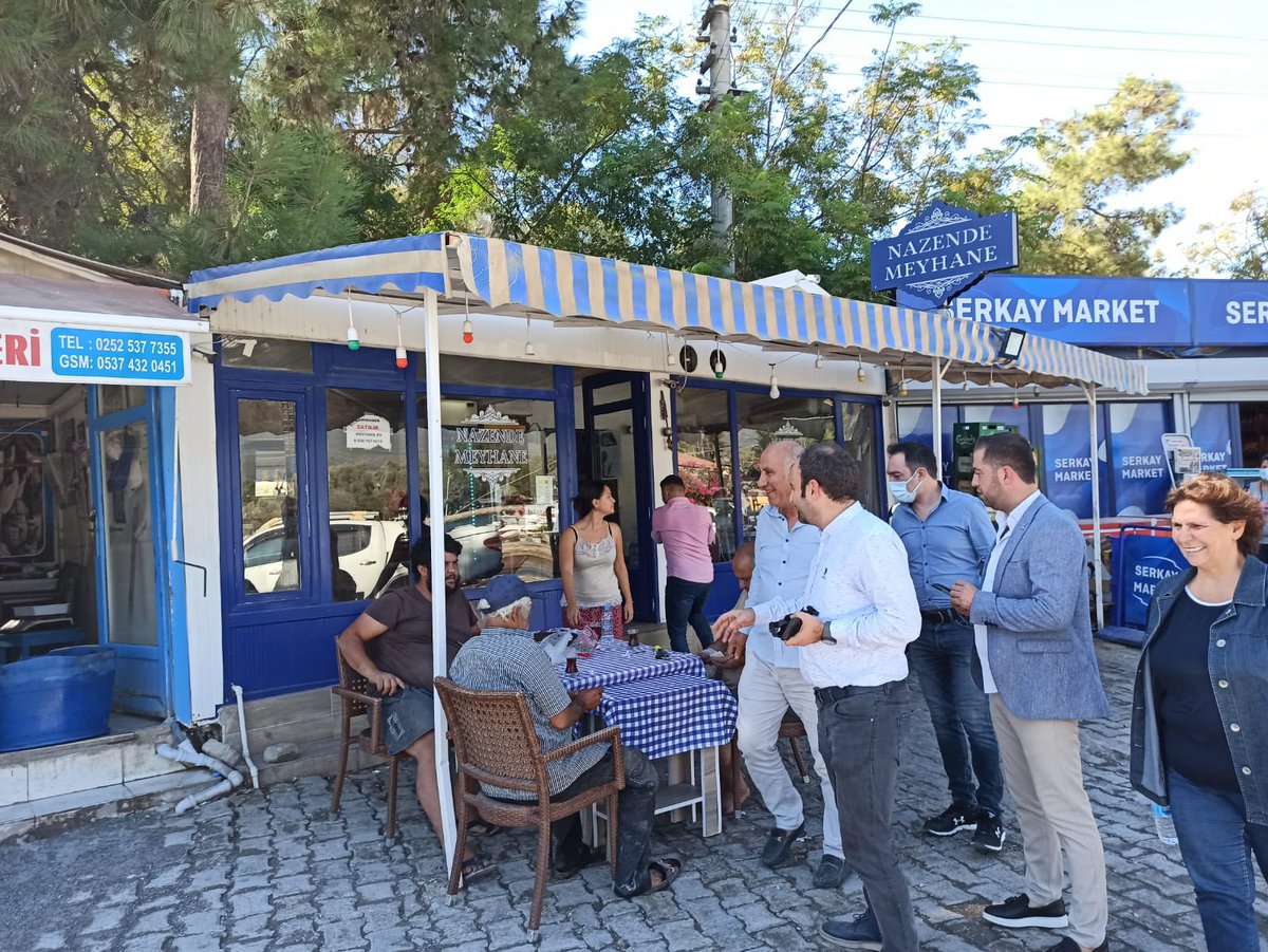 chpmilas's tweet photo. CHP Milas İlçe Başkanımız Tüze Cetinkaya, Kadın Kolları Başkanı Berrin Naz, Gençlik Kolları Başkanı İbrahim Turhan ve değerli yönetim kurulu üyelerimiz ile birlikte Kıyıkışlacık mahallemizde esnaflarımızı ziyaret ettik. Misafirperverlik ve güzel sohbetleri için teşekkür ediyoruz. https://t.co/wibVcGWDfZ
