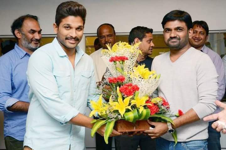 Happy Birthday Talented Film maker @DirectorMaruthi garu 🎂🎉 

From ICON STAR @alluarjun Fans

#HappyBirthdayMaruthi #HBDMaruthi #pushpa