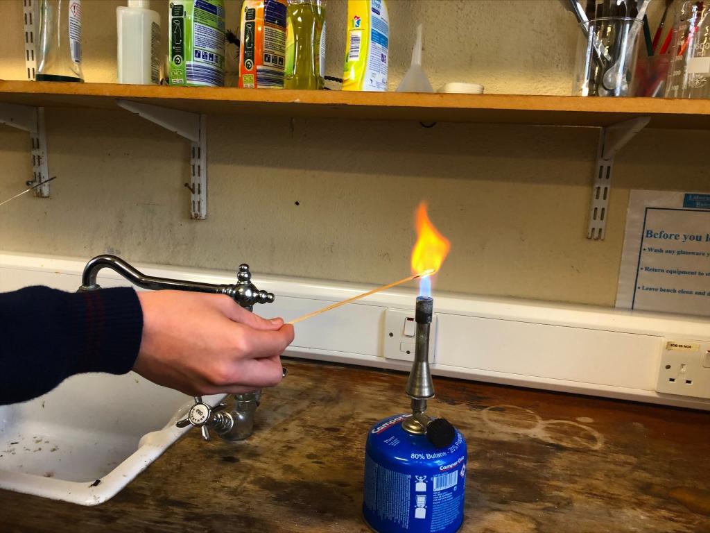 thesemkillarney's tweet photo. TY students learning about the chemistry behind fireworks https://t.co/Q83wOQ5GJt
