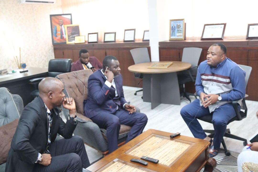 Presse Honorable Cedrick TSHIZAINGA tweet media
