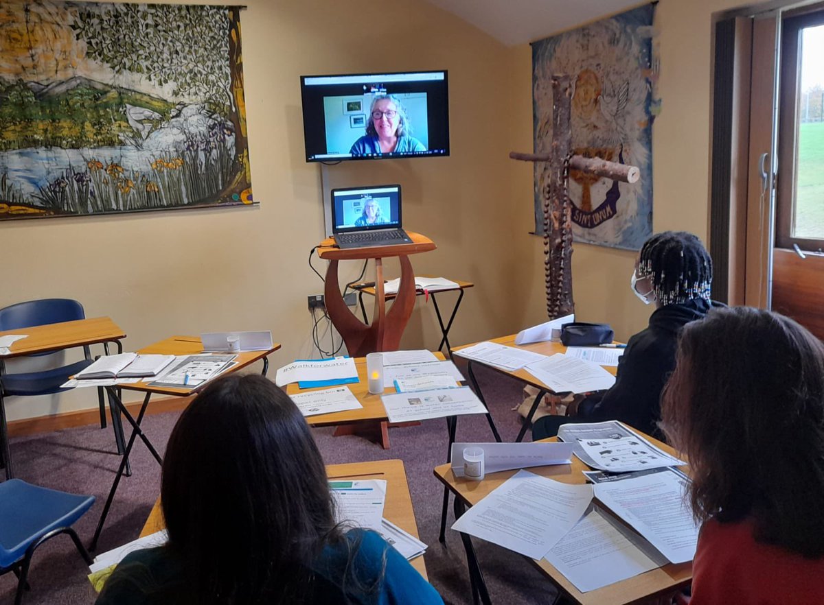CastletroyC's tweet image. Congratulations to our great students representing our Green-Schools team &amp;amp; our school so well, for the &apos;Water flag&apos; inspection, with Sinead McDonnell,  @LimerickCouncil 
@GreenSchoolsIre 
@TLC6 @IrishWater
@LimClareETB
#studentvoice #careoftheearth #emining