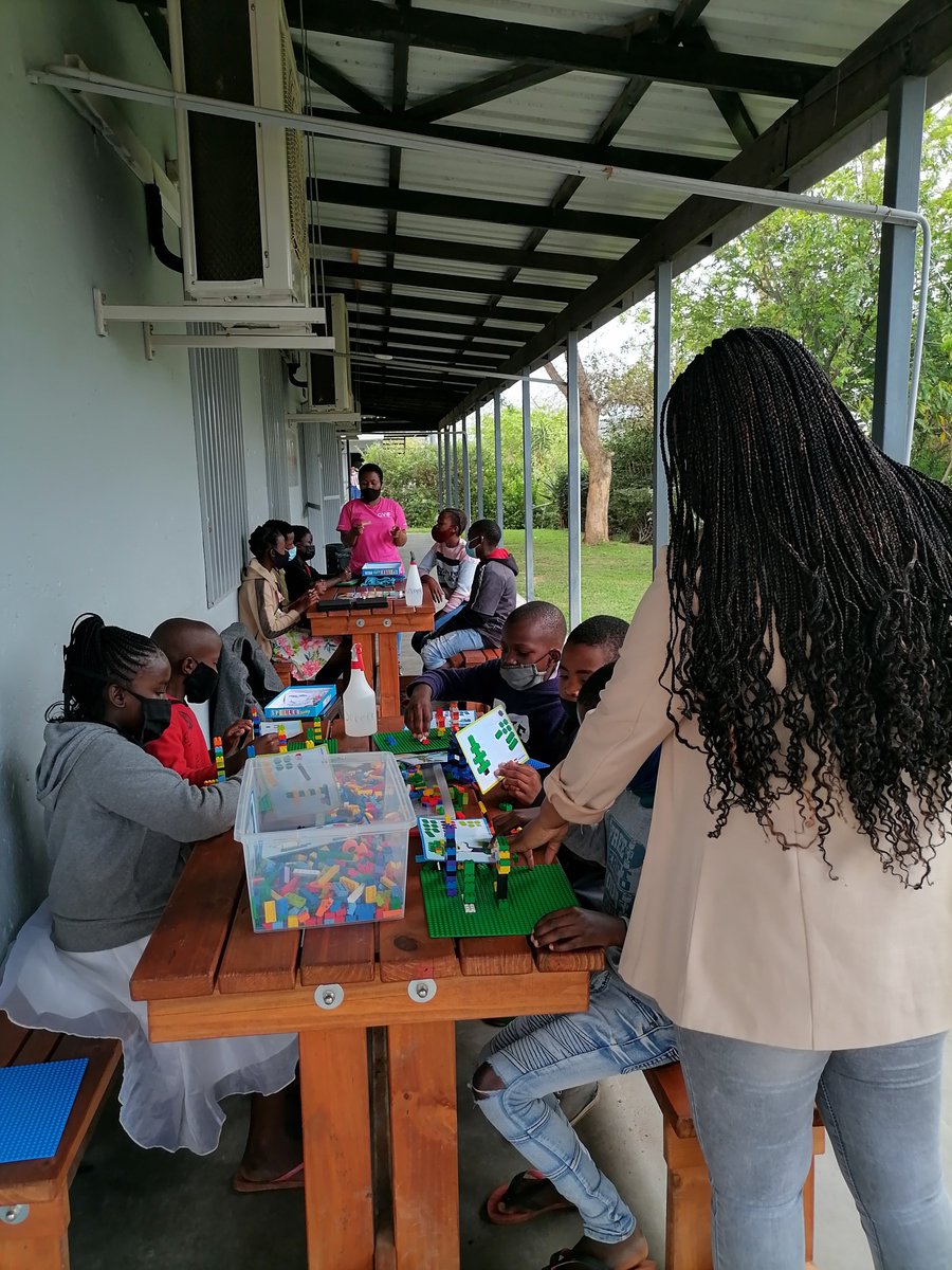 Ngobeni_Gwf's tweet photo. #OpenLearningAcademy holiday programme in progress @HazyviewDLC #WonderFieldLearning @GwfOnline https://t.co/Y73QmN10D2