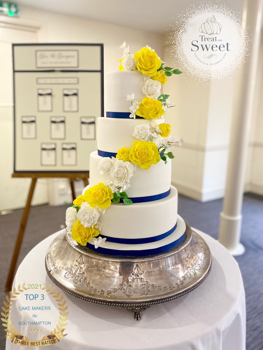 I love this cake in yellow, white and blue 🥰 . 4 tier cake with a cascade of handmade sugar flowers 🌼 hours of work involved to create a sugar floral cascade but with every minute 🥰

#floralcascadeweddingcake #weddingcakesinsouthampton #hampshirewedding