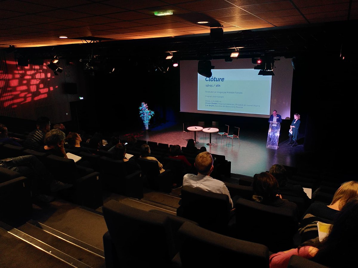 [2/2] Ces deux jours nous convainquent qu'il faut décloisonner pour mieux travailler ensemble. Rendez-vous en janvier 2022 pour le lancement effectif de cette communauté !"
"Merci à la #FondationDeFrance pour ce pas de côté, cette prise de risque !" @LeaGrujon, <a href="/Asso_Possible/">AssociationPossible</a>