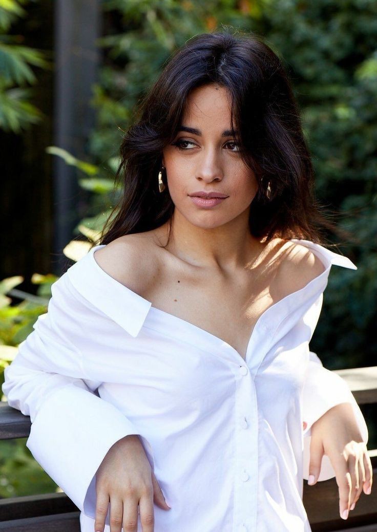 Me trying to look hot... Or cool... Or whatever 🙈😅🤔