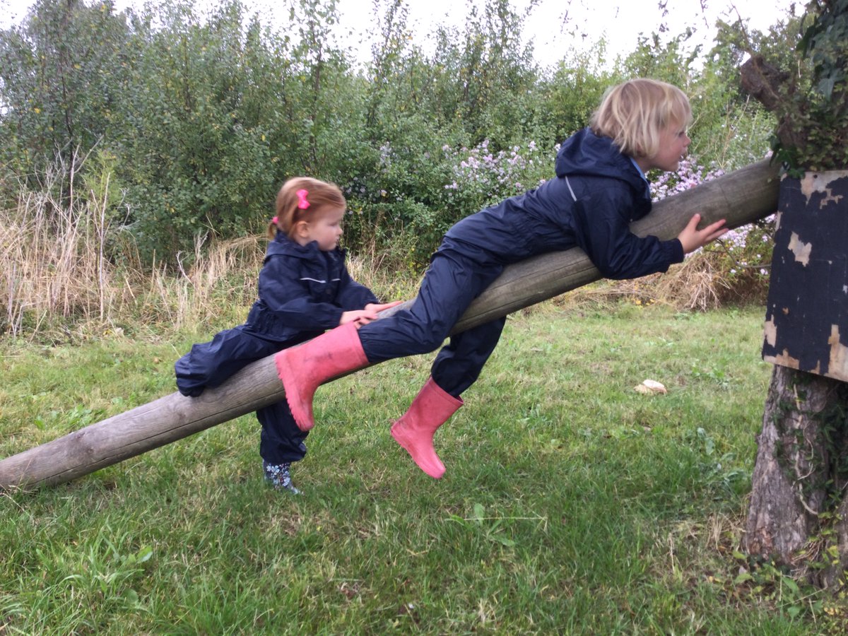 CHSEarlyYears's tweet photo. Who's ready for an adventure! It was the perfect weather for Forest School today as our little ones donned their overalls and wellies, ready to go exploring! #EYFS #ForestSchool https://t.co/sK73PvKc08