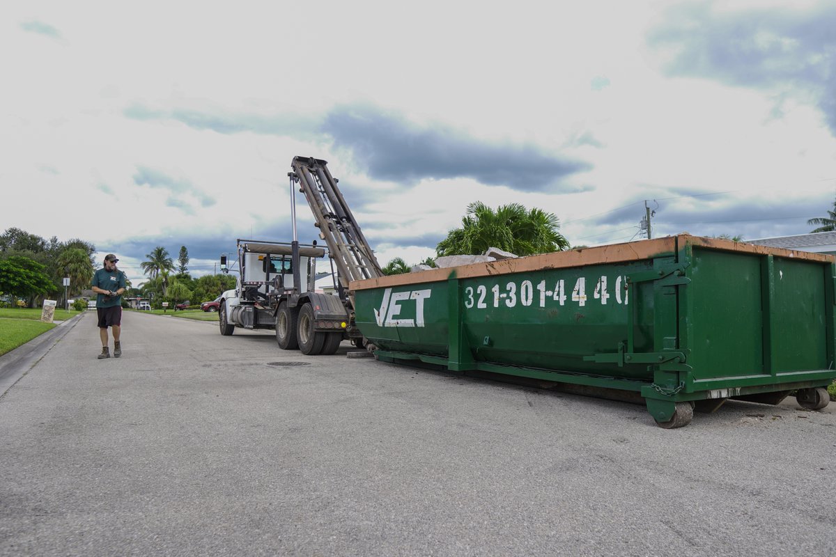 Jet Roll Off Dumpsters - Residential Dumpster Rental In Palm Bay, Fl - Call Our Melbourne Office Today For A Free Quote On Your Next Project. We Offer Same Day Deliveries And Swaps!