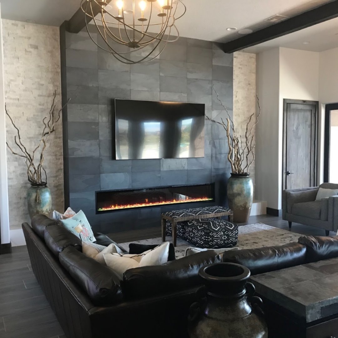 Dimplex_NA's tweet image. Check out this IgniteXL at @tavaresort! The blue undertones of the stone-clad fireplace complement the orange flames beautifully. Swipe for a closer look!

#Dimplexna #Dimplexinspo #Dimplexnafire #Dimplex #Fireplace #electricfireplace #fireplaceupdate #fireplaceinspo
