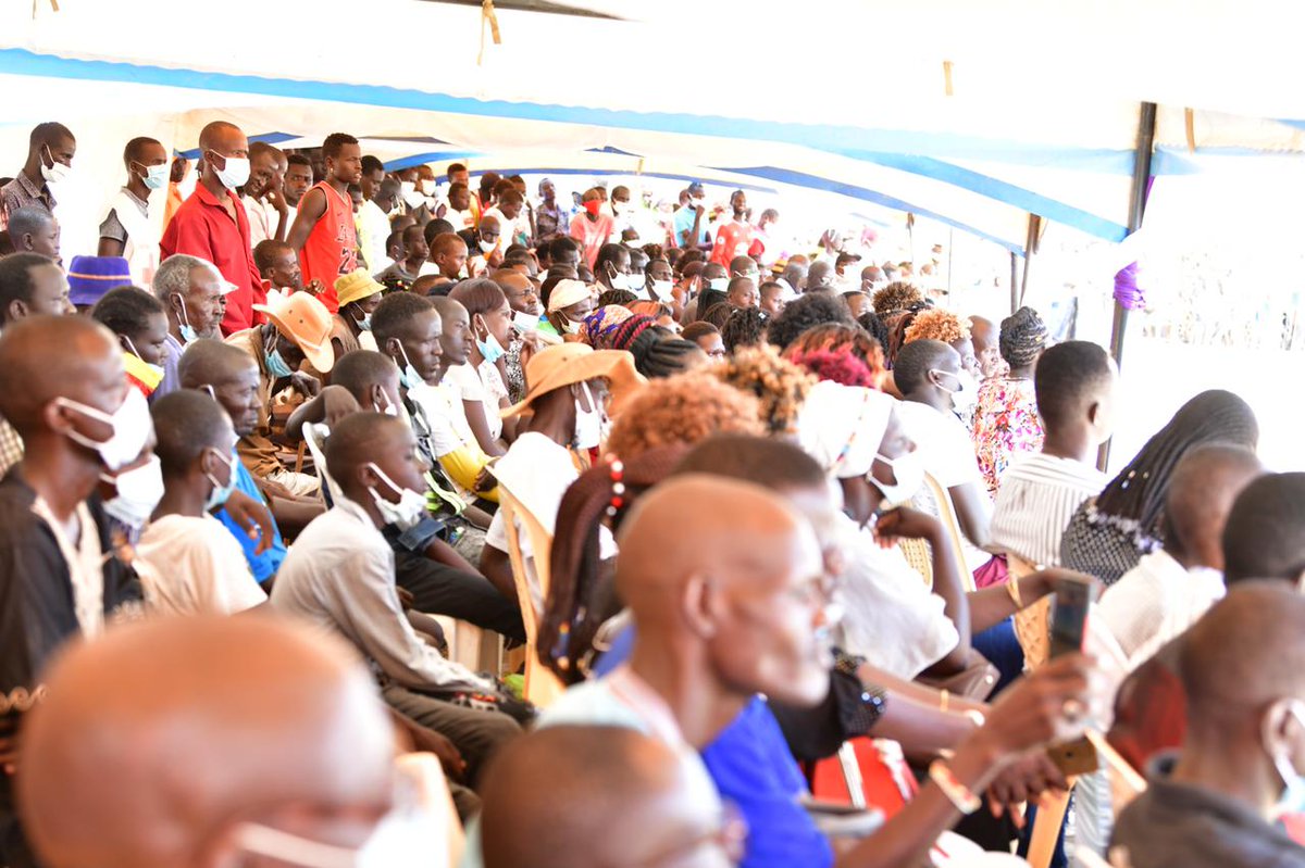 GovernorNanok's tweet photo. I joined family and friends to pay tribute to the late Dr. Stephen Namoru Ekitela, in Kataboi, Turkana North who passed away after illness. Until his demise, Namoru was a Director with the County Ministry of Health. https://t.co/2p8UTzmOs4