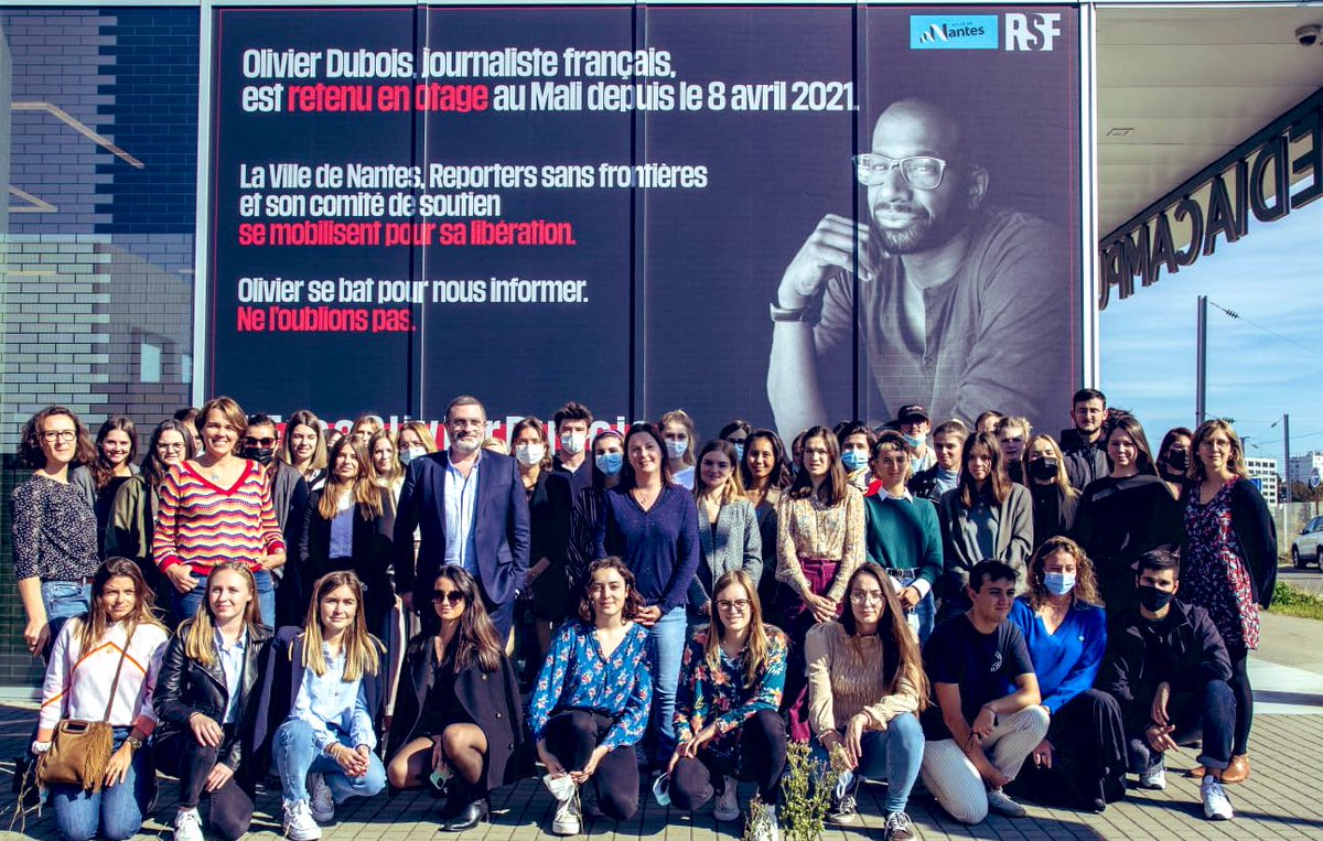 A l’initiative de <a href="/RSF_fr/">RSF en français</a>, échanges au #Mediacampus #Nantes entre les étudiants @audencia_com et <a href="/AlexBrunois/">Alexandra Brunois</a> présidente <a href="/ClubpresseNA/">Club de la presse Nantes Atlantique</a>, <a href="/3asseh/">Bassem ASSEH 🇫🇷🌹</a> 1er adjoint <a href="/NantesMetropole/">Nantes Métropole</a> pour soutenir le journaliste Olivier Dubois retenu en otage au Mali. Ne l’oublions pas ! #FreeOlivierDubois