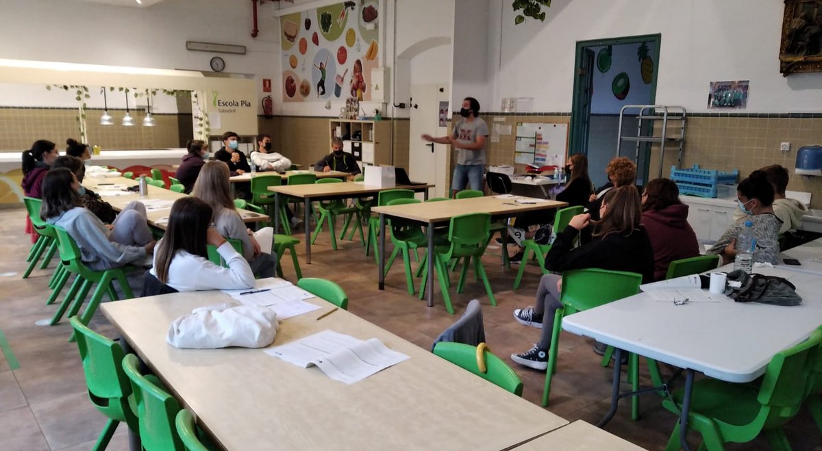 epiasabadell's tweet photo. FORMACIÓ DE L'EQUIP DE MENJADOR
Aquesta setmana hem gaudit tot l'equip de monitoratge del temps del migdia d'una formació sobre la manipulació dels aliments.
#TEMPSMIGDIAPIASABADELL https://t.co/xVHjPHzlJR
