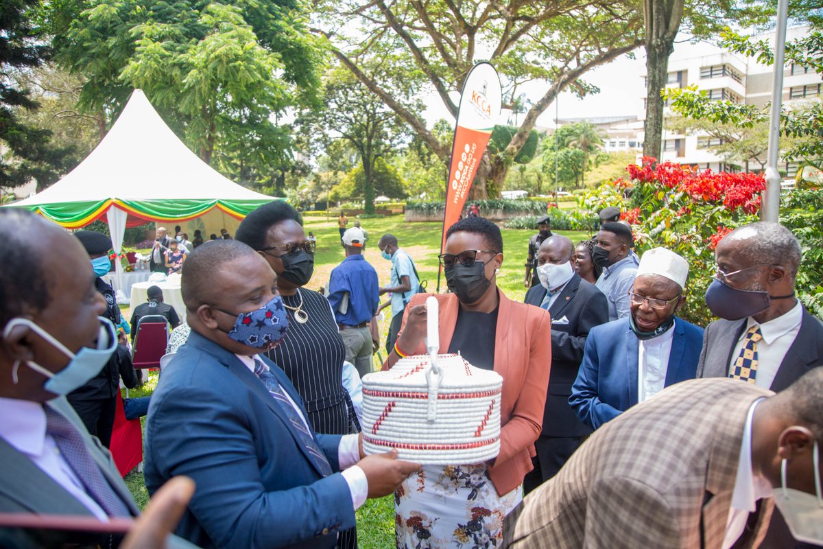THREAD: Today 8th October 2021, we joined the Council for Older Persons to celebrate the International Day for Older persons at City Hall. This day is celebrated every 1st of October to raise awareness on issues affecting the elderly people. 1/4 #ForABetterCity