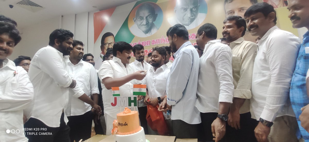 Indian_tnypc's tweet photo. Celebrate Our Heartful Hero JMH Aasaan Maulana Anna Velachery MLA Birthday At Sathyamurthy Bhavan With Our Indian Youth Congressb Members @Hassan_tnpyc @srinivasiyc @Vimal_tnpyc  @AbrahamRoyMani @TN_PYC @RahulGandhi @BeWithDinesh @IYC @AICCMedia https://t.co/LqfP2jg8ZO