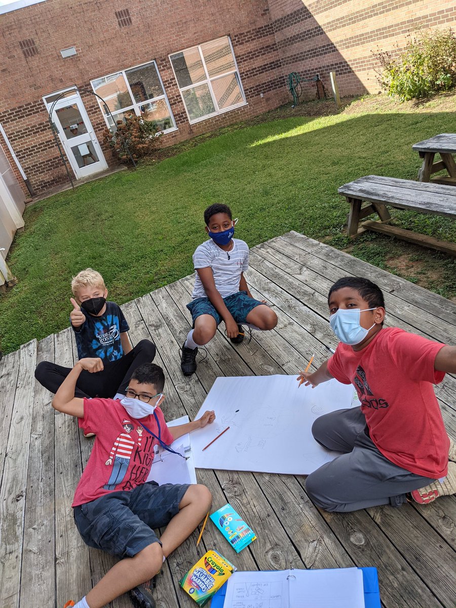 Miss Veenstra tweet media