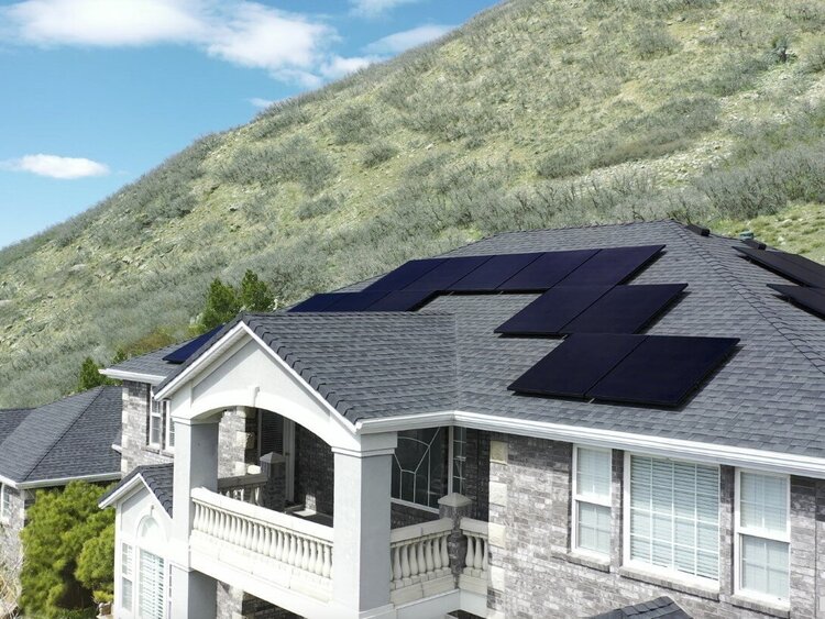 SolariaCorp's tweet photo. What do you get when you mix beauty, power, and performance? 👇
#PowerXT #solarpanels https://t.co/R3OlXZQTmg