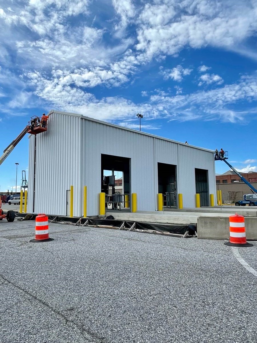 portsamericahq's tweet photo. Ports America Chesapeake’s new gate building. Ensuring container and chassis accuracy and improving truck gate service and efficiencies. #forwardPAC https://t.co/jxohaKVElQ