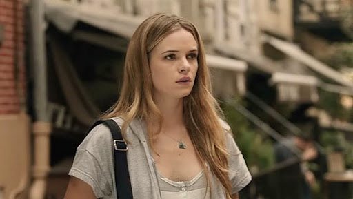comfrtdanielle's tweet photo. danielle panabaker as shae 🥀 (movie: girls against boys) @dpanabaker https://t.co/LvuKbYynSt