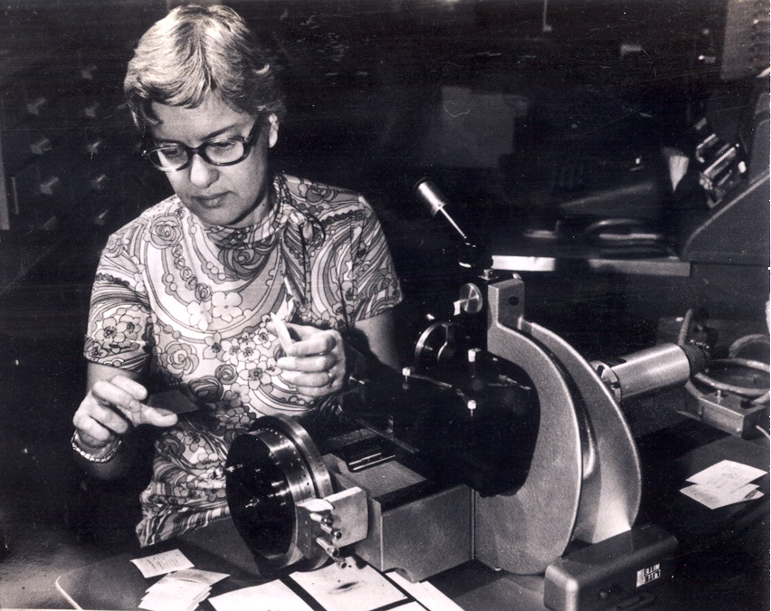 satnavmag's tweet photo. Fact: Vera Rubin provided the first physical evidence for the existence of invisible dark matter! 🔍#WomenInSpace #WorldSpaceWeek https://t.co/mdP2Rj8zLS