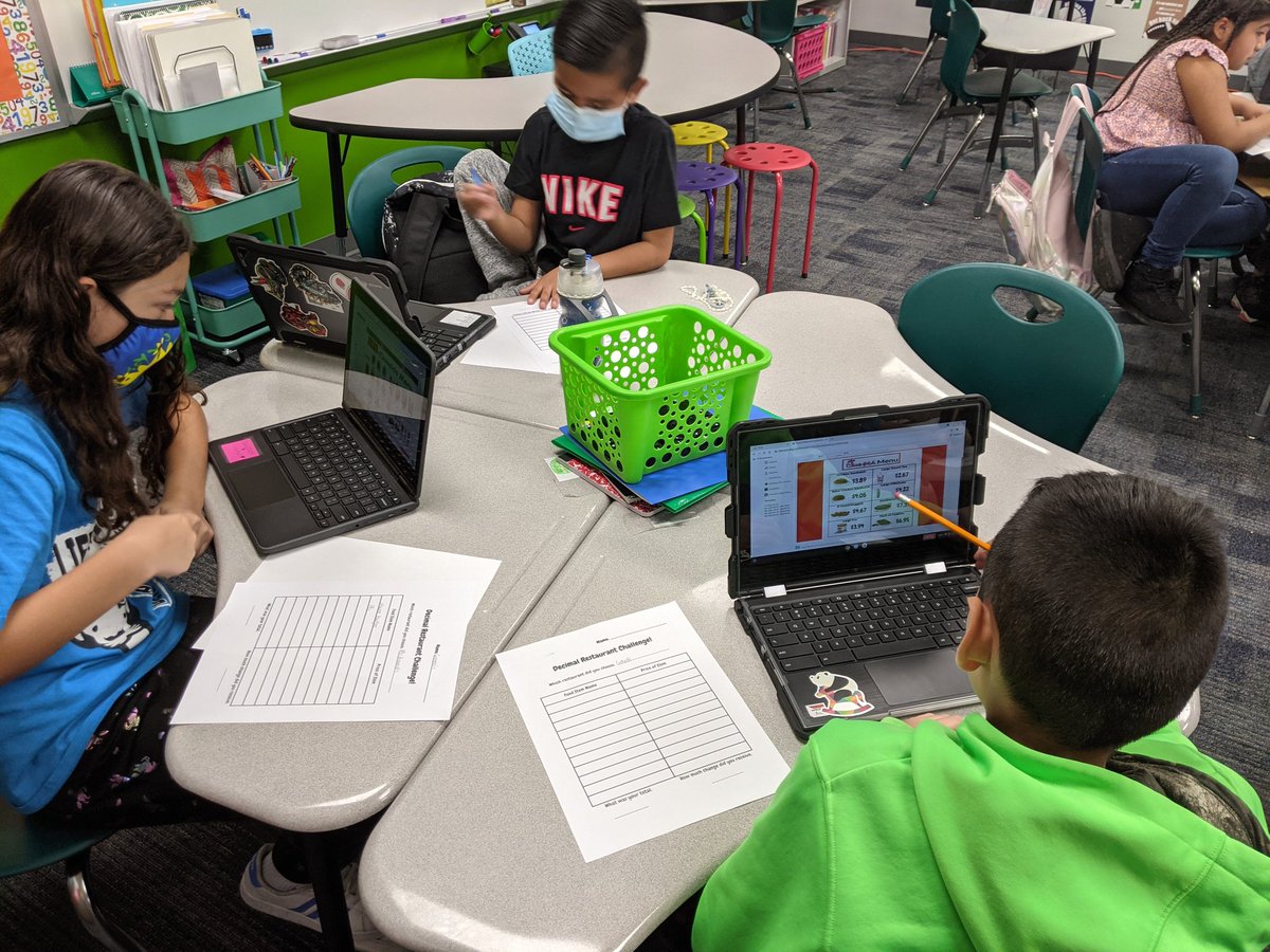 Gphawkins21's tweet photo. Yummy! The kids are putting together an order from their fav fast food restaurant and finding their total and change! Decimals in action! #growinglieders #mathisourjam @CFISDLieder https://t.co/HgEFFCv93p