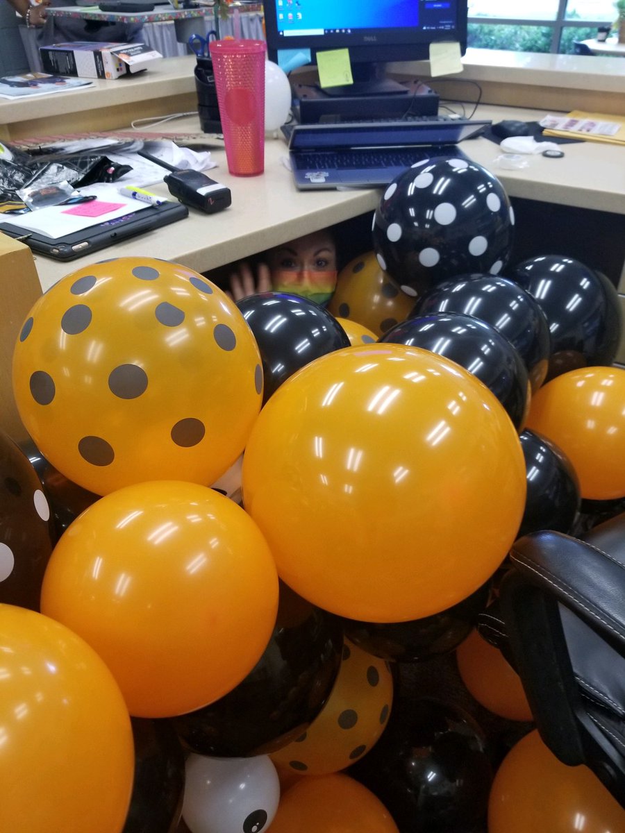 MegEllis1215's tweet photo. I spy, with my little eye - the AP trying to scare the principal! π» #ItBackfired #SheGotMe #MomentsOfJoy #Laughter #FRESfamily #BetterTogether https://t.co/I0UbbjZJfo