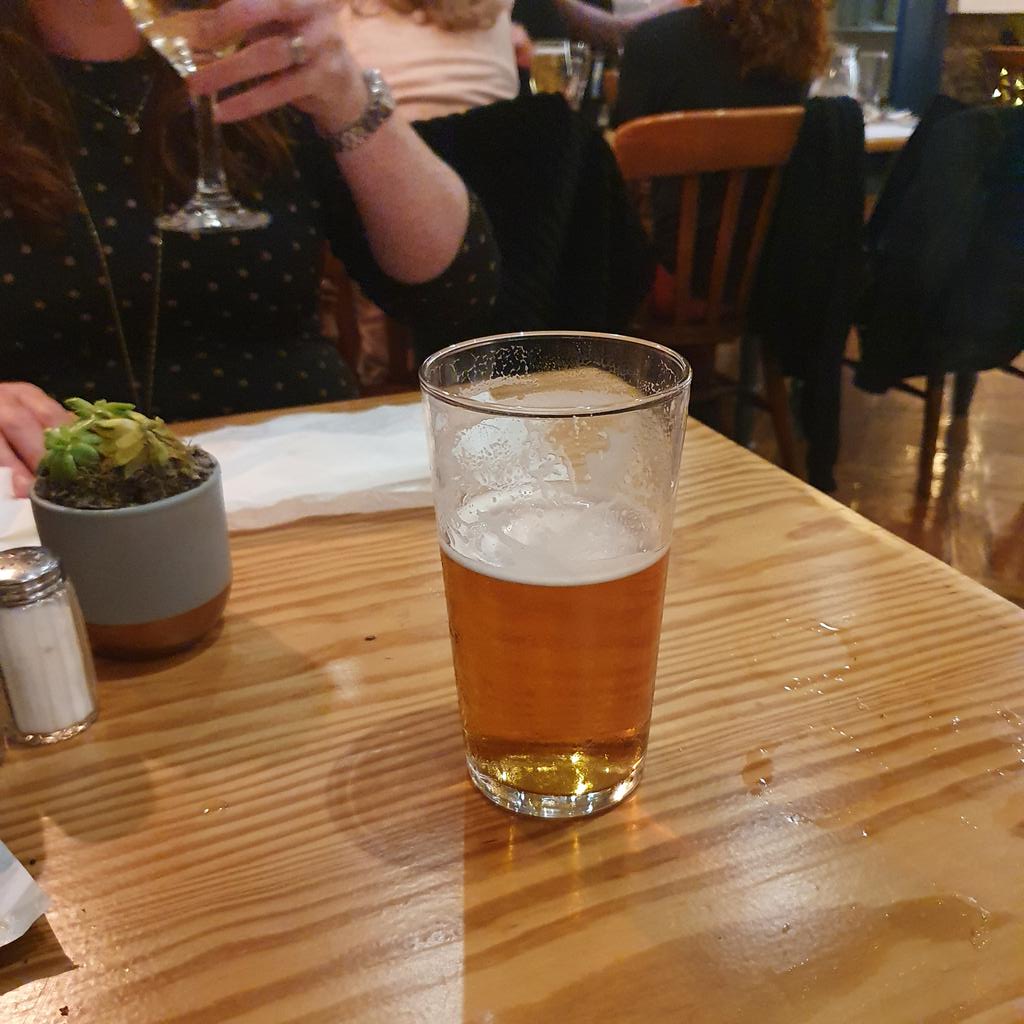 The <a href="/distantpod/">The Socially Distant Sports Bar</a>  Road show rolls on for me with a righteous pint and meal at the King Arthur @MikeBubbins after last night's frolics my tour continues with Ospreys vs Sharks tomorrow then back to reality on Saturday!