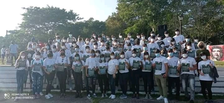 Se reconoce la labor de los jóvenes estudiantes de Ciencias Médicas por su labor en la sagrada misión de salvar vidas. <a href="/BtjHolguin/">BTJ Holguín</a> <a href="/juventudhol/">juventudhol</a>
 #TenemosMemoria #JovenesEscribiendoElFuturo