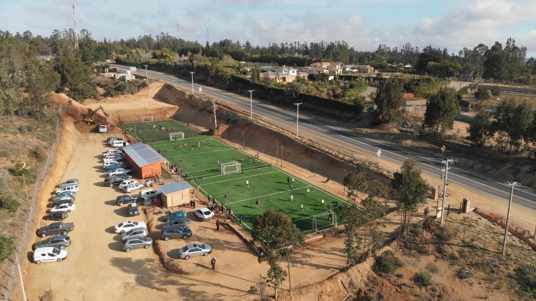ColiseoFutbol7's tweet photo. Conoce las nuevas Canchas de Fútbol 7 del Litoral Central.⁣⁣ @ColiseoFutbol7 
Actividades deportivas y recreativas para toda la familia a tan solo unos minutos de #Algarrobo.⁣⁣ https://t.co/kkPUoQyXMe https://t.co/aE97KPjDUp