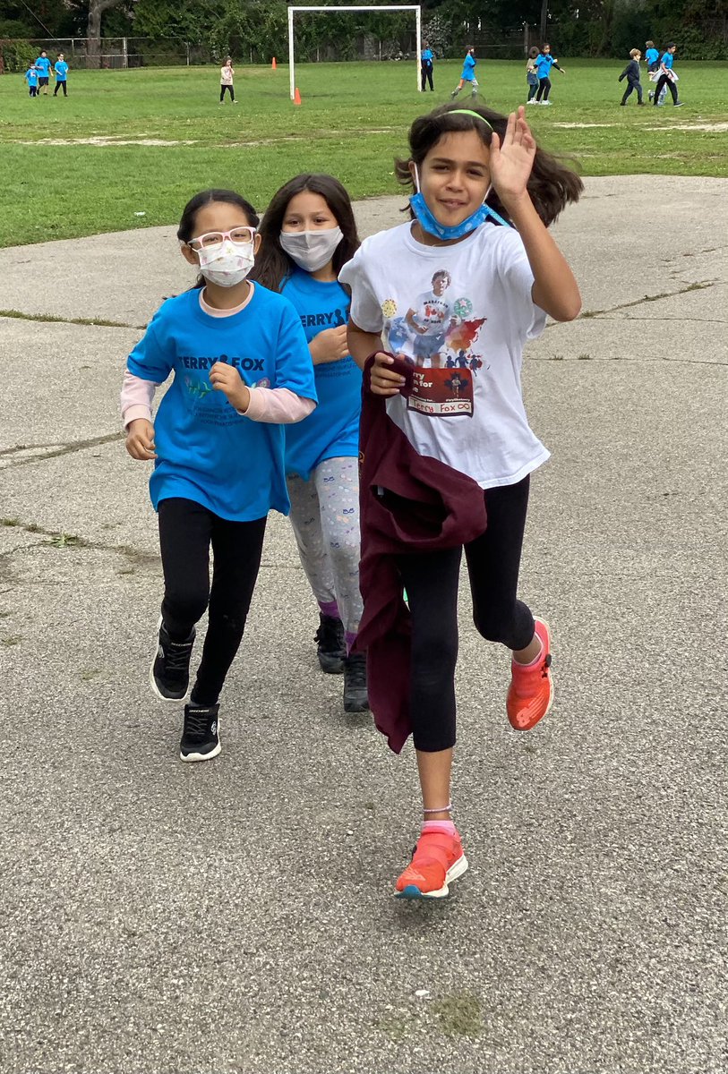 MrsJPearl's tweet photo. @TDSB_ArmourHts some highlights from yesterday’s Terry Fox run/walk https://t.co/44tdFl8J3R