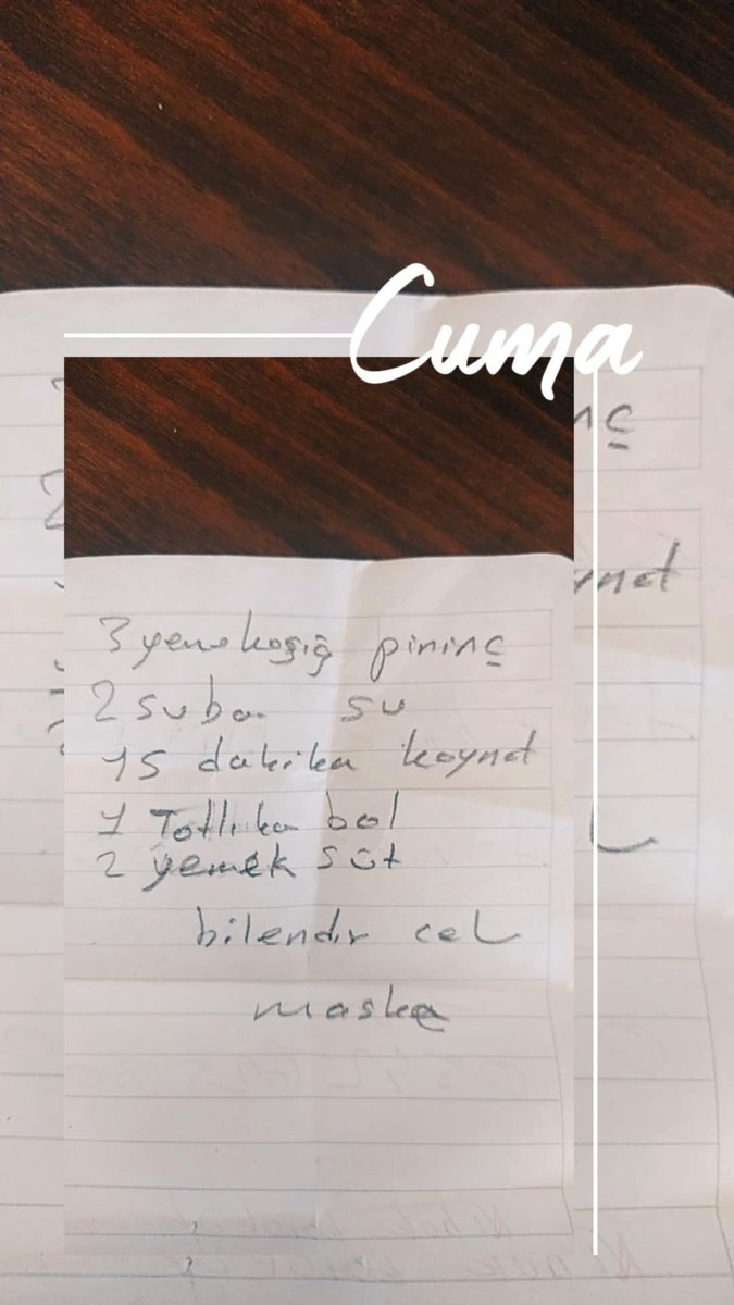 Annem gündüz kuşağı programları pençelerinde 🤦🏻‍♀️😅😂
Yemek değil maske tarifi 😄