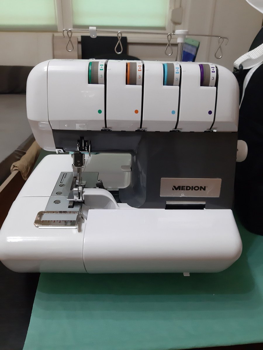 screamqueen1313's tweet image. #omg i finally got my #overlockmachine 
😍😍😍😍😍😍😍😍😍