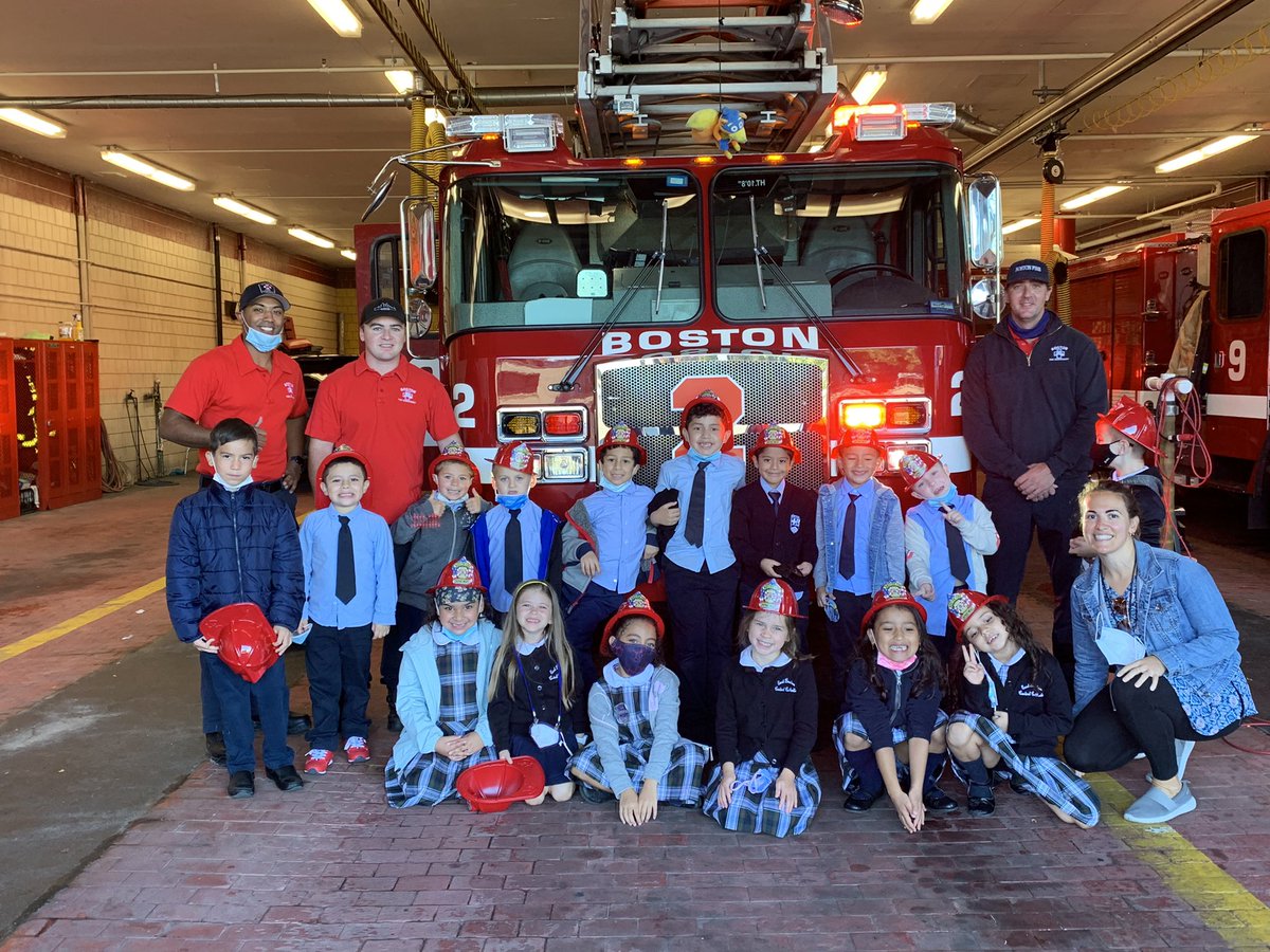EBCCSNews's tweet photo. Thank you so much @BostonFire for a wonderful visit and tour at your fire station in East Boston! We absolutely ❤️ it! #futurefirefighters #ebccs #ebccsfamily @CSOboston https://t.co/Hw6vGqavGp