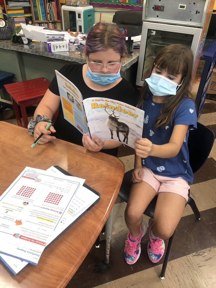 M_Thomasson7's tweet image. I got to host a Botzees school party! My 3rd graders really enjoyed learning some of the basic coding activities and had a blast being able to share what we were learning with the 1st graders! @Tryazon @officialbotzees #playwithbotzees #botzeesmini #Screenfreecoding #tryazon