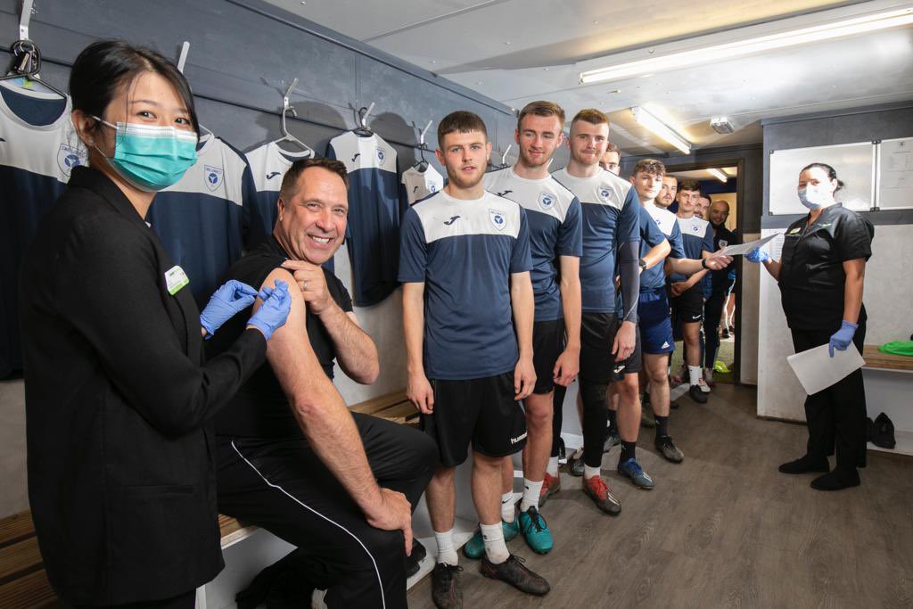 After being the last line of defence for many years, I’m putting my skills to the test and have teamed up with <a href="/LloydsPharmacy/">LloydsPharmacy</a> to help defend the nation against flu! Myself and the team at <a href="/swallownestfc/">Swallownest FC</a> got our jabs yesterday, so book yours now at ww.lloydspharmacy.com/pages/flu-vacc…
#ad