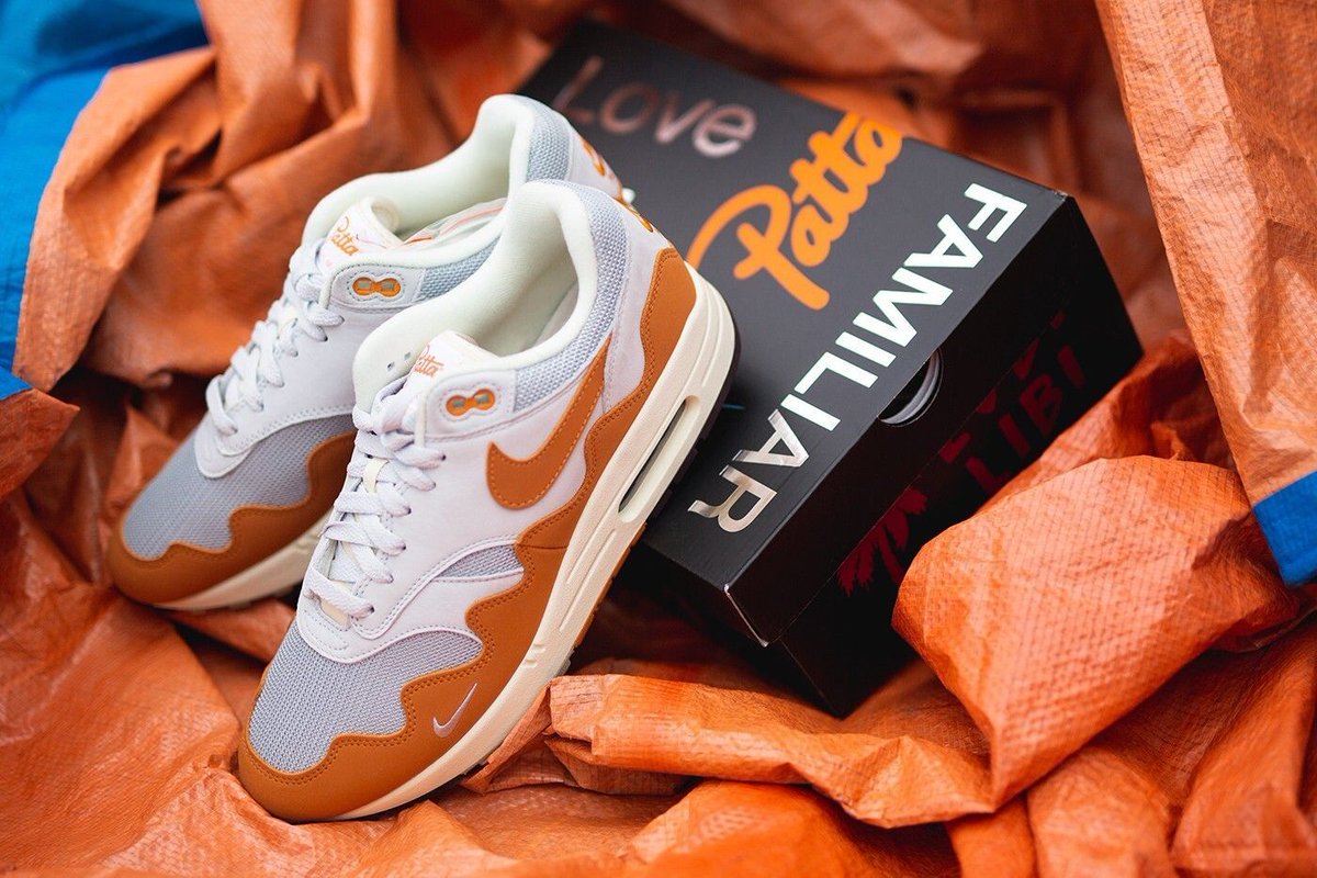 thedropdate's tweet photo. The NIKE X PATTA AIR MAX 1 MONARCH editions are available now direct with PATTA, here >> https://t.co/bs6mcva6TA https://t.co/yJnqpJ2rhw