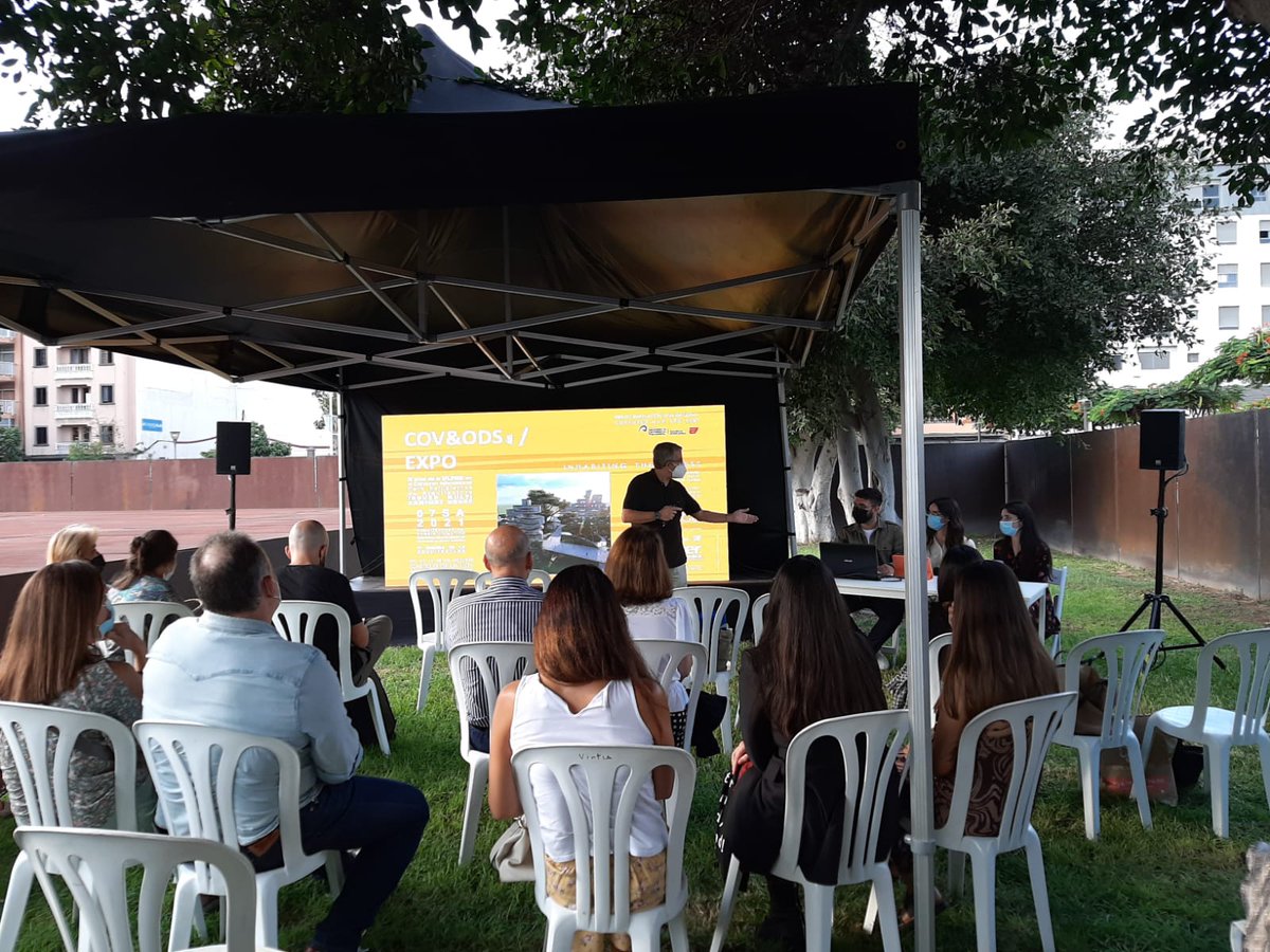 ISOVERes's tweet photo. Esta semana ha sido intensa en eventos😊. 

👉También estuvimos en la Semana de la Arquitectura ##07SA del @COAGranCanaria.

Nuestra compañera Mariluz Jimeno llevó la experiencia de @ISOVERes a una jornada sobre ciudades y comunidades sostenibles.

💛#MakingTheWorldABetterHome https://t.co/5XX5Nbgkyk