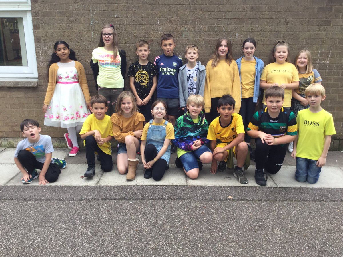 TickfordPark's tweet photo. Hello yellow! Wearing yellow to support YoungMinds. #HelloYellow #TP4pshe #TPemerald https://t.co/zaXwJ0eeYc