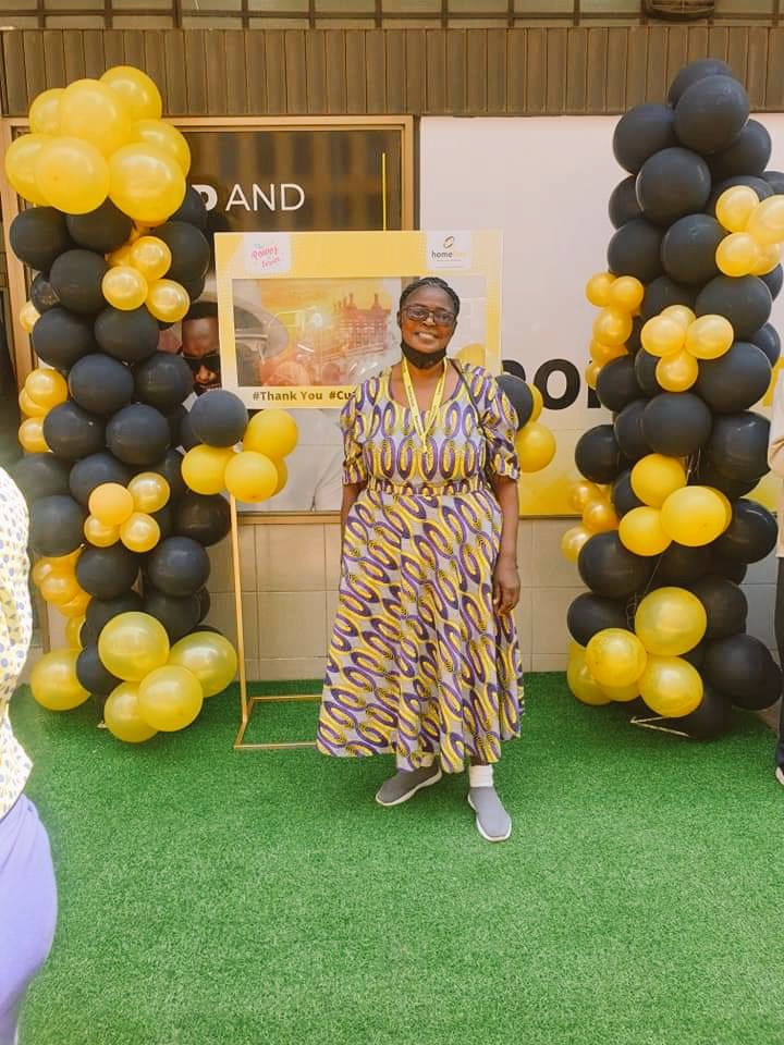 homelink_zim's tweet photo. Fun with customers @Samora Machel Homelink branch.
#CustomerServiceWeek2021 
#ThePowerofService https://t.co/eKAhJwY1FI