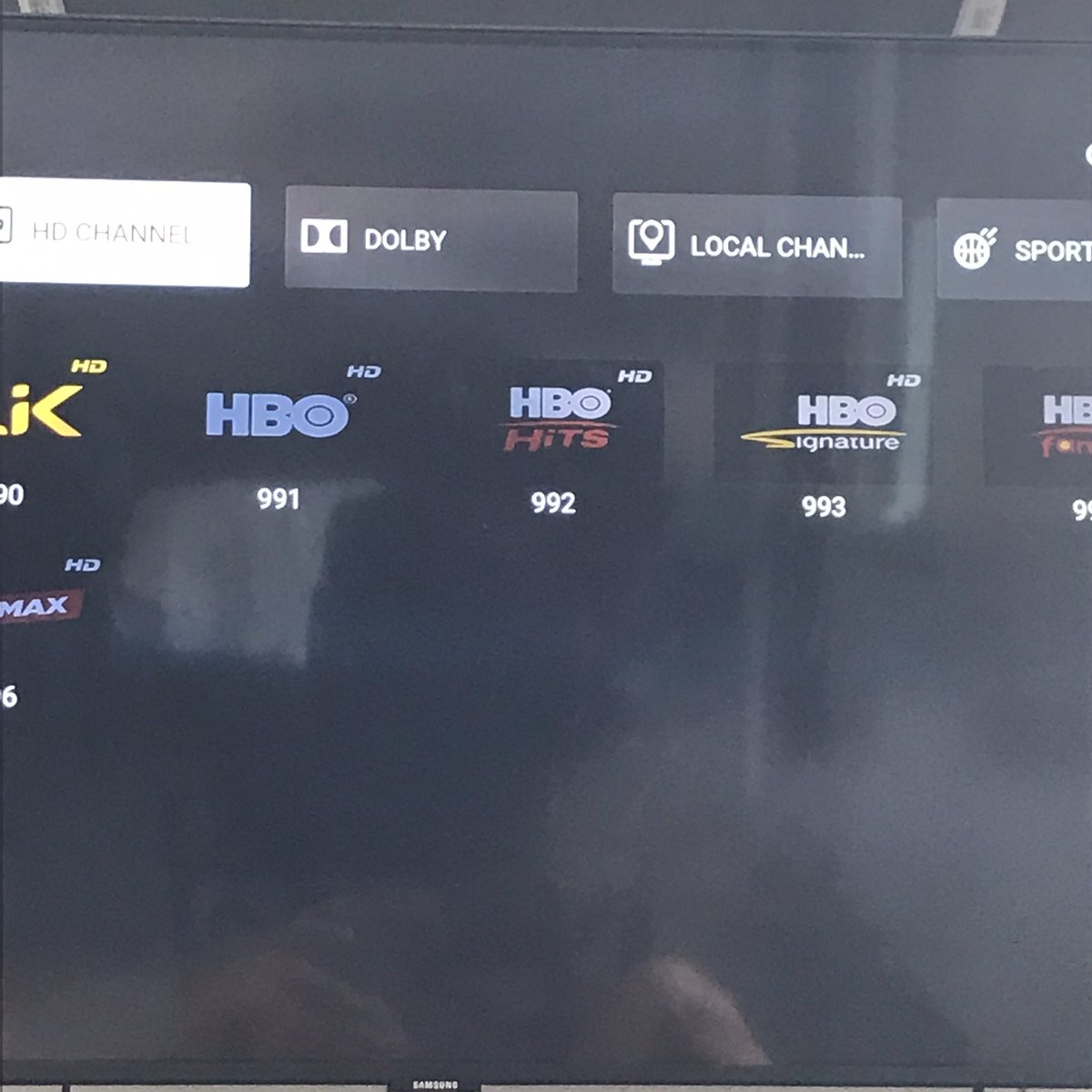 _Fizar's tweet photo. @TelkomIndonesia Useetv saya kok gak all chennel.. udh 2 mgg gak kelar.. https://t.co/liTtyyYSQ7