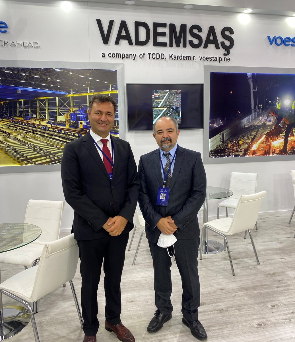 Yapı Merkezi Yönetim Kurulu Üyesi Sn. Özge Arıoğlu standımızı ziyaret etti.

Yapı Merkezi Board Member Mr. Özge Arıoğlu has visited our stand.