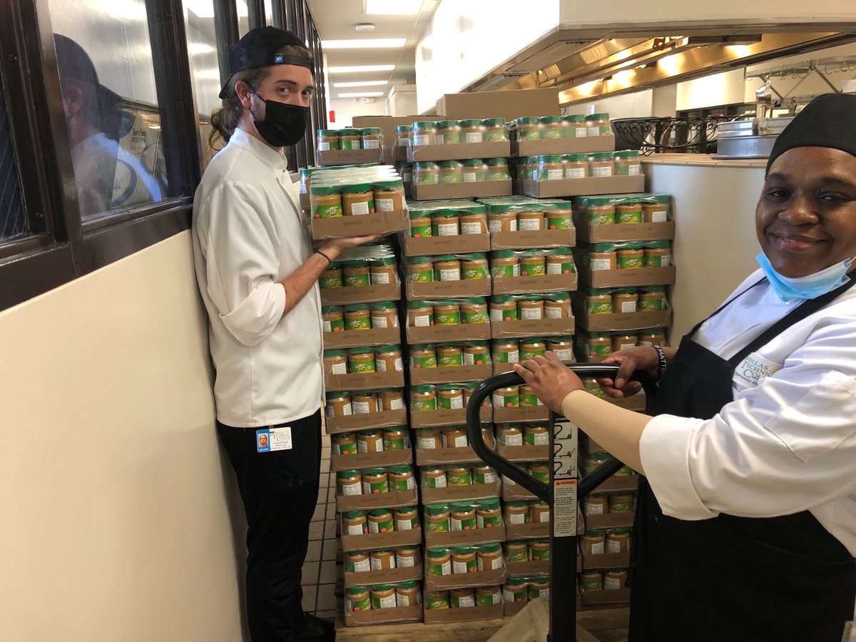 PinellasTech's tweet photo. Students in the Professional Culinary Arts and Hospitality program were able to secure 5,000 pounds of non-perishable food for earthquake and COVID-19 relief efforts in Haiti!
Contact us if you want to join a program that gives back!
#PTCProud #PTCculinary #PTCcares #Help4Haiti https://t.co/qjWMzwUGEX