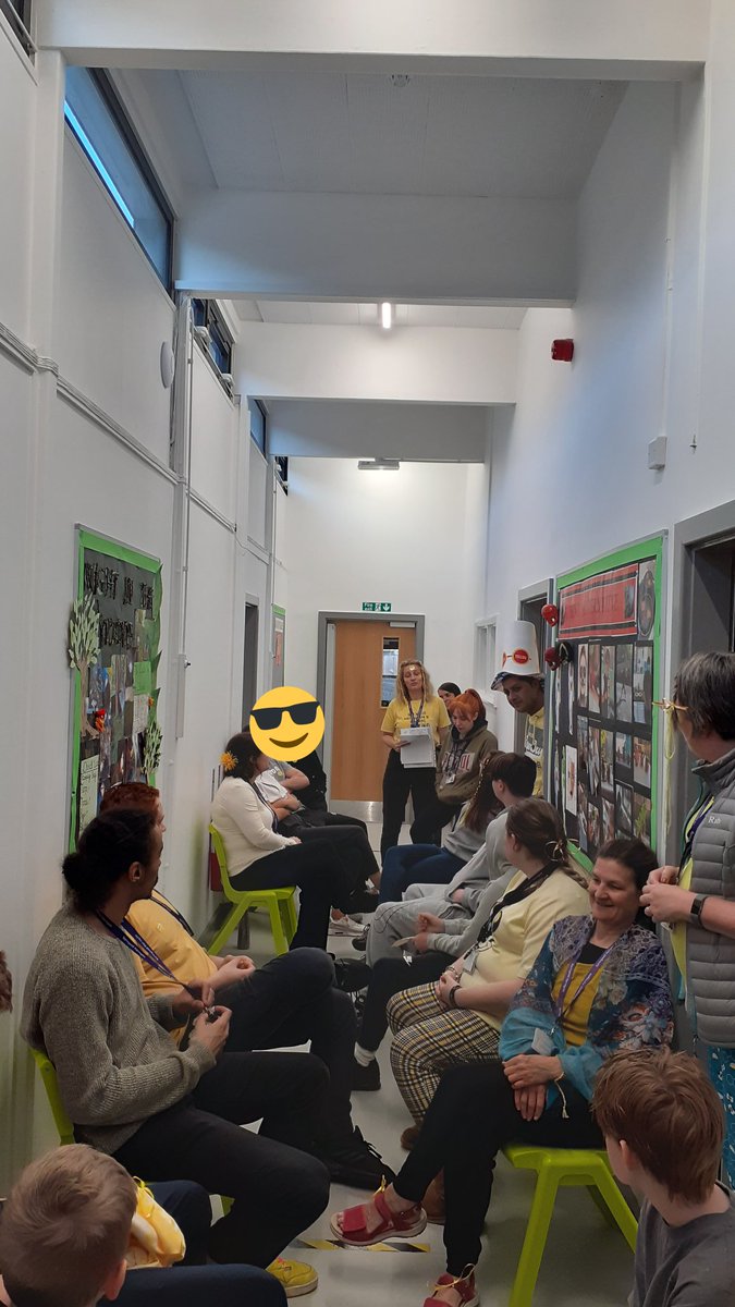 SpringwellHarr1's tweet photo. #HelloYellow #wellspring Whole school assembly as organised by our ks4 students raising awareness of mental health for young minds. We have had an excellent day! https://t.co/APhi1mlHo1