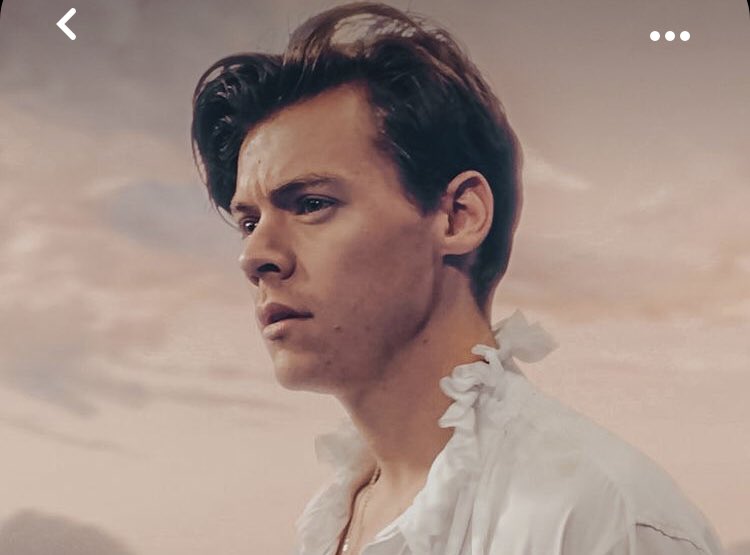 cglgli's tweet photo. Oggi penso a Two Ghost al video mai uscito e a
“Moon dances over your good side
And this was all we used to need…”
Ok.
#HarryStyles #LouisTomlinson #twoghost 👻 #LarryStylinson https://t.co/mD5ihvdA9T