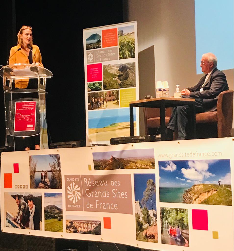 grandsitefrance's tweet photo. Clôture de Stéphanie Dupuy-Lyon, Directrice générale de l’aménagement, du logement et de la nature,  @Ecologie_Gouv « L’Etat est à vos côtés » #grandSitedeFrance #paysage #dd https://t.co/YnC68r0RJ2